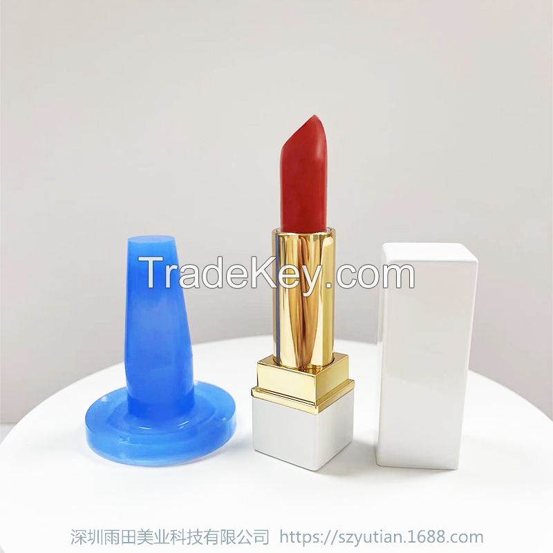 The silicone mold for making the standard bird mouth lipstick