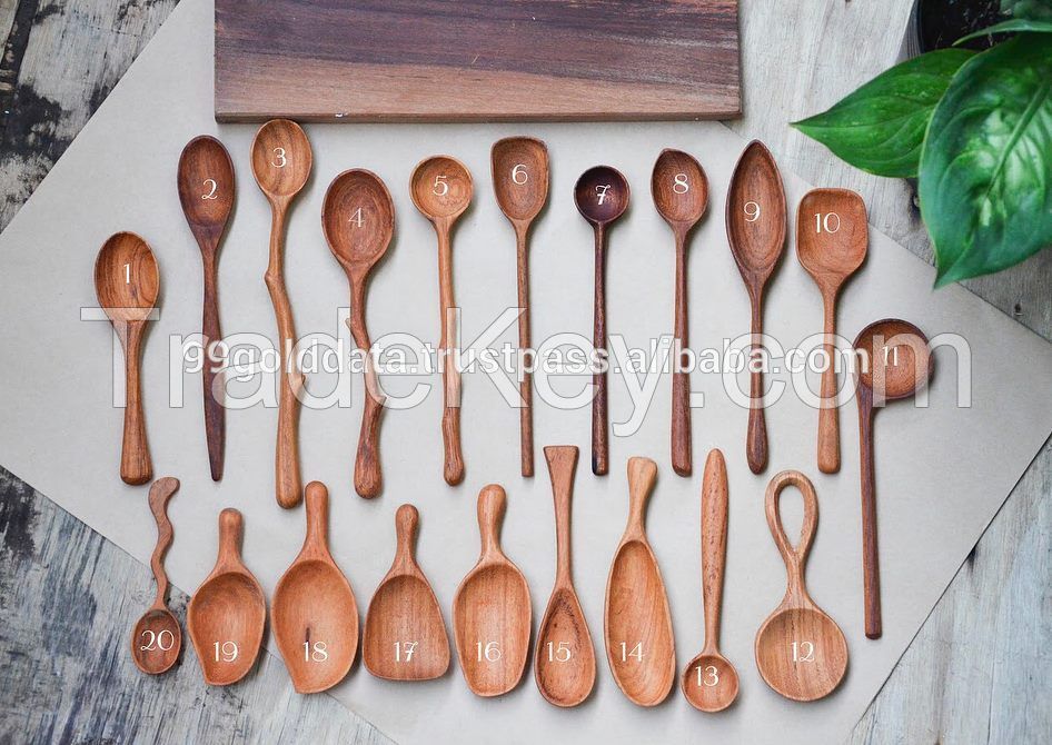 Hand-crafted Kitchenware Item Wooden Fork Wooden Spoons For Cooking In Variety Shapes Natural Red Wood Color