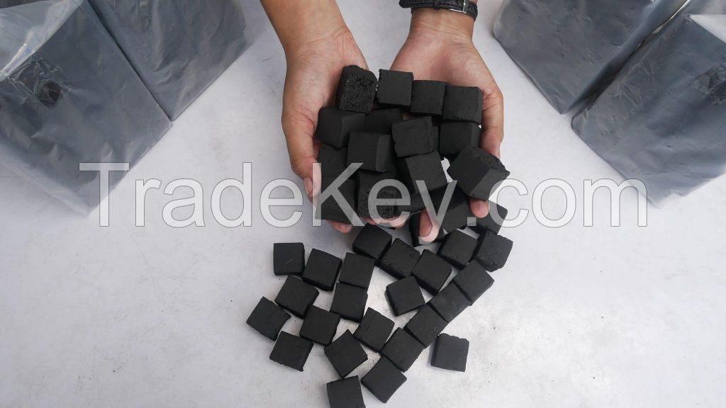 Coconut shell charcoal briquette