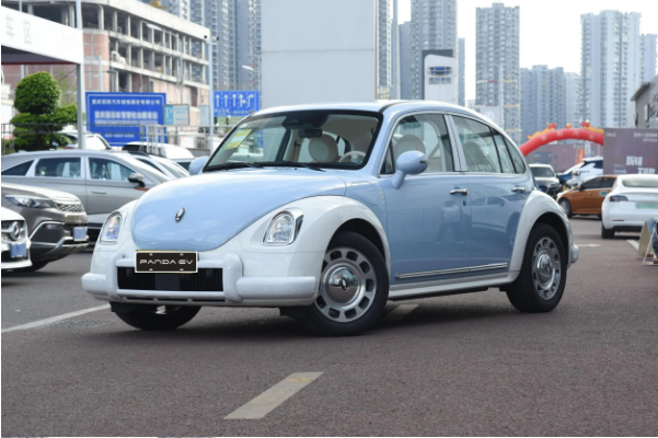 good-looking new energy vehicle EV electric car range 500km 5-door 5-seat sedan made in China
