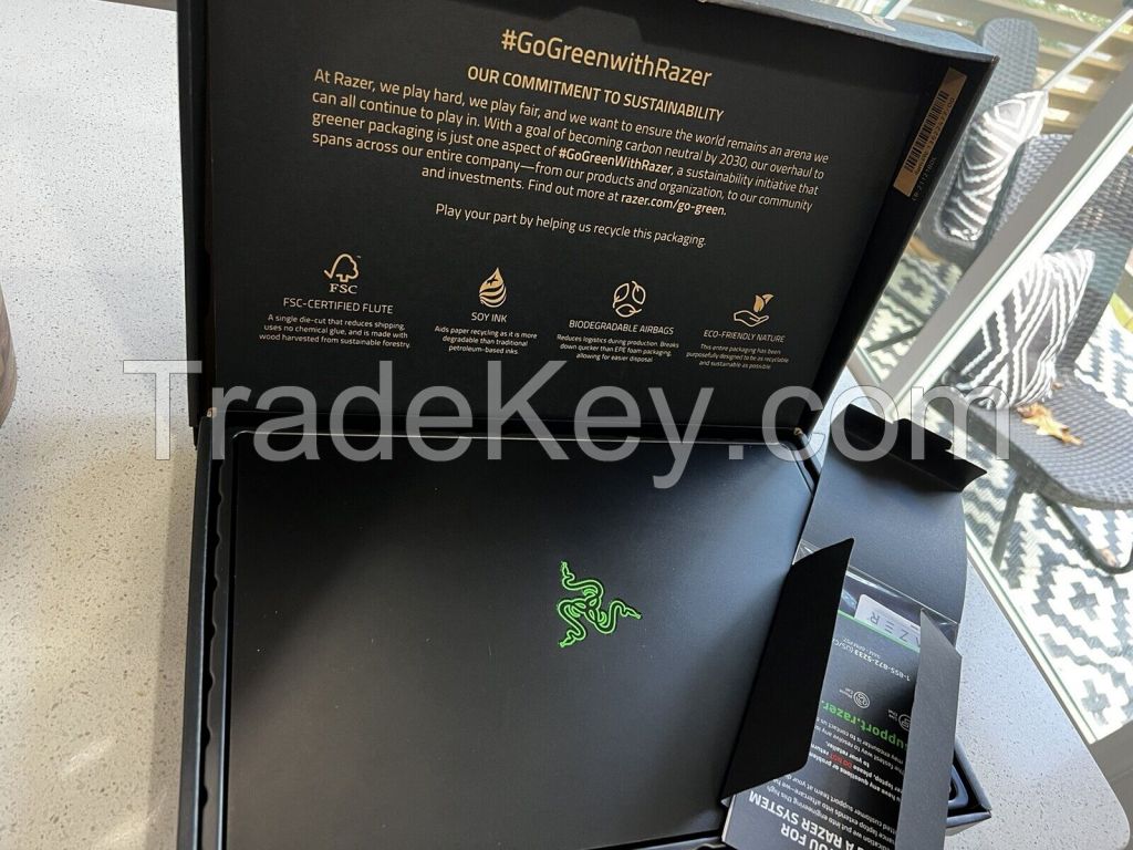 Razer Blade Gaming Laptop 15 Silver (2020) 16GB 512GB SSD 4K OLED