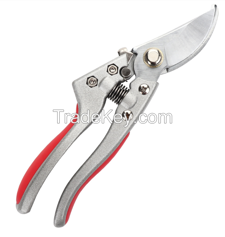 Supply kitchen scissors