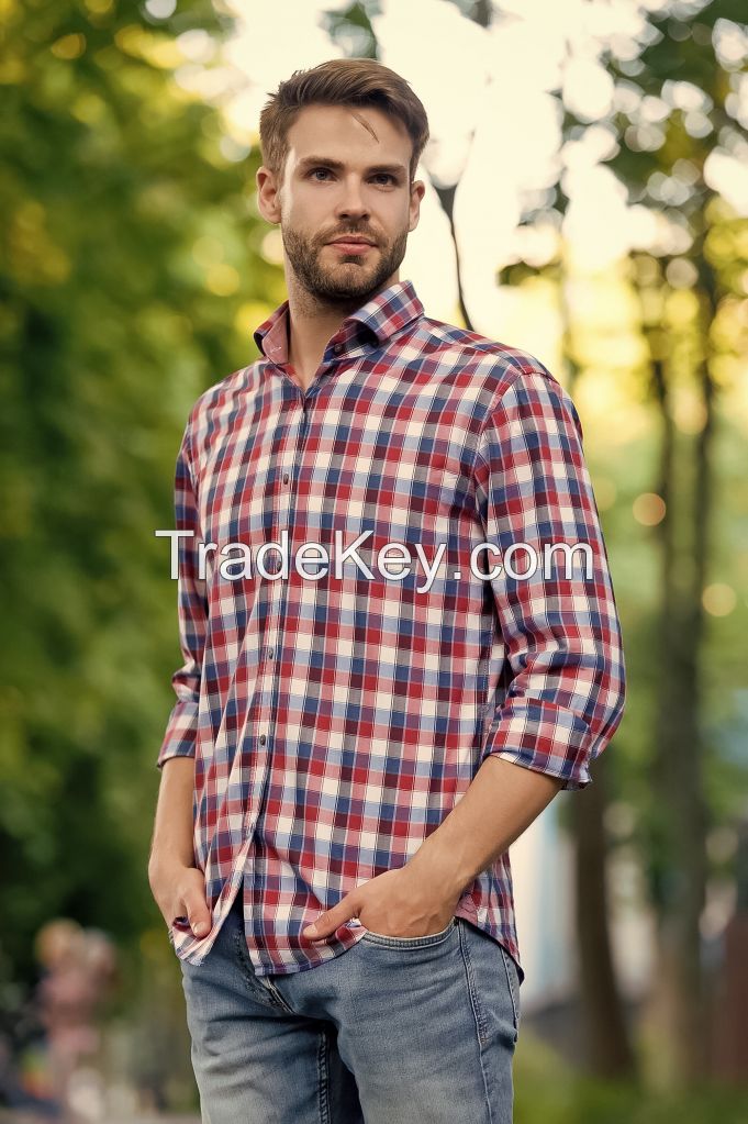 Men's regular fit solid pocket oxford shirt