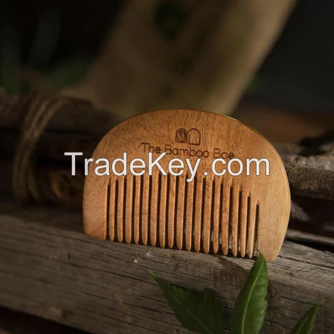 Bamboo beard comb