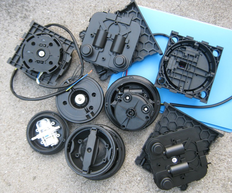 Various kinds of mirror actuator