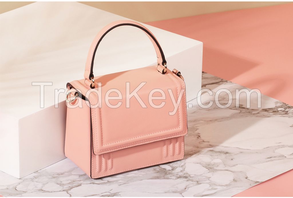 Spring and summer popular new small fragrance chain bag exquisite texture female fashion cross-body bag