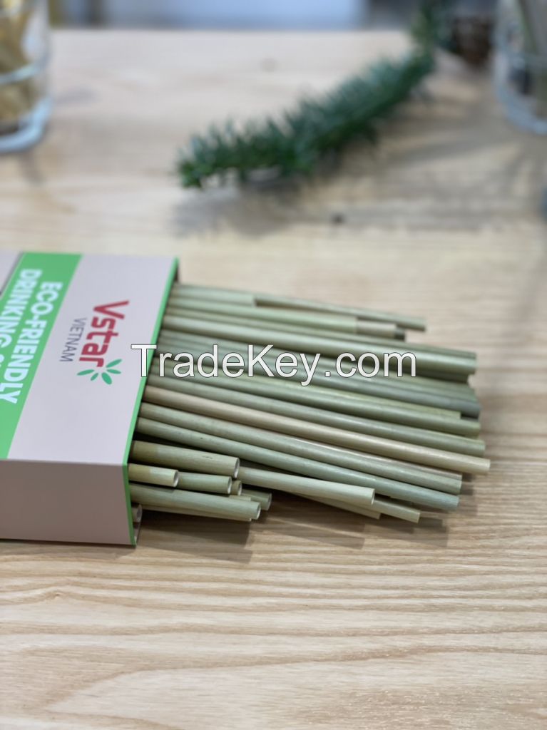 Biodegradable tableware (grass straws, rice flour straws, reed straws, wooden cutlery)