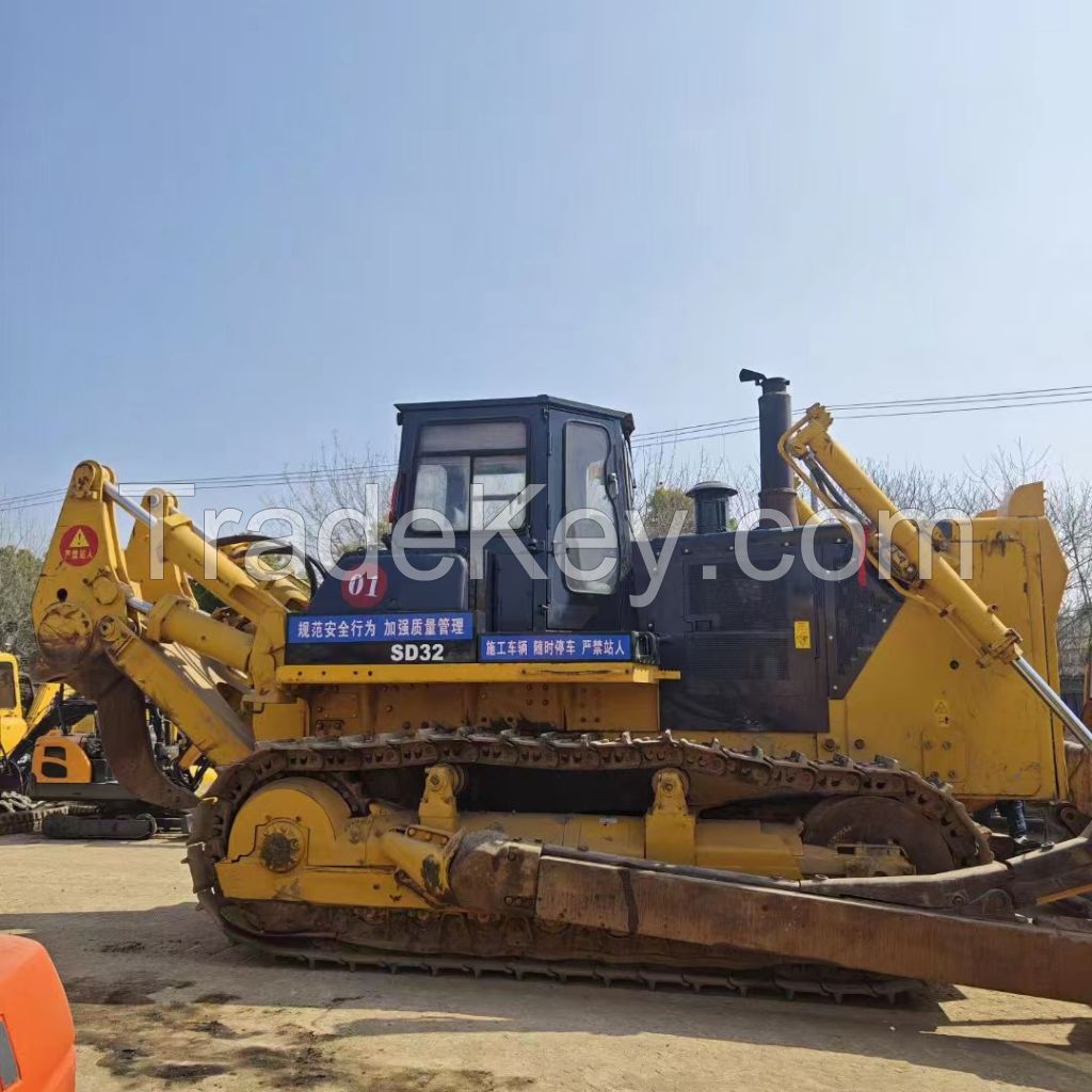 Second-hand Mountain Push 220 Bulldozer Sd320 Large Small Pine Caterpillar Push Rake Excavator