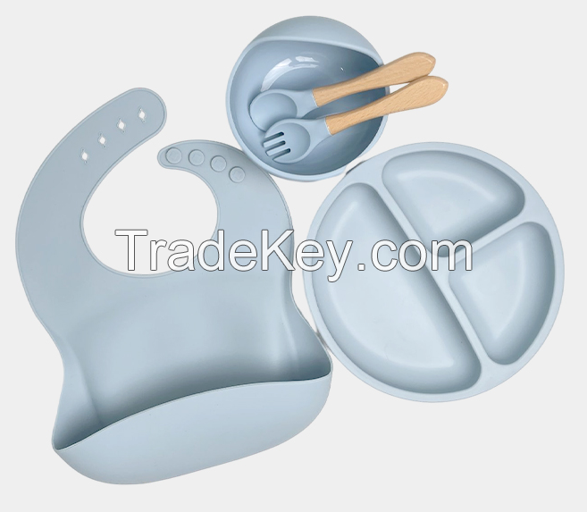 Wholesale Baby Feeding Dinnerware Set Soft Spoon BPA Free Suction Sili