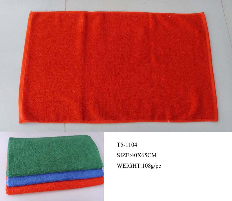 cleaning car towel