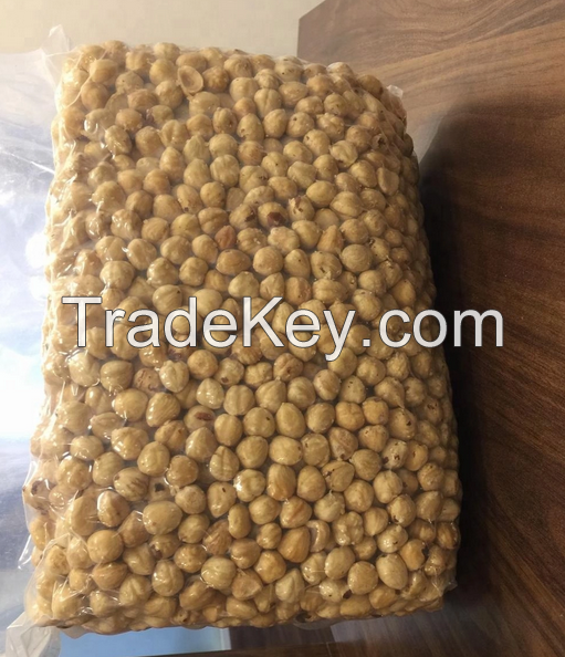 Selling Wholesale 100% Natural Hazelnuts / blanched / with skin / in shell