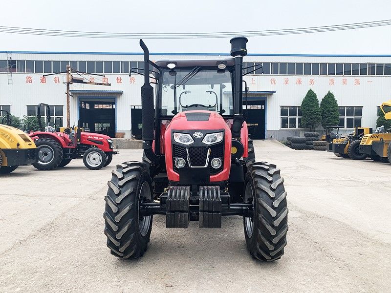 LT1404B 4WD Wheeled Tractor