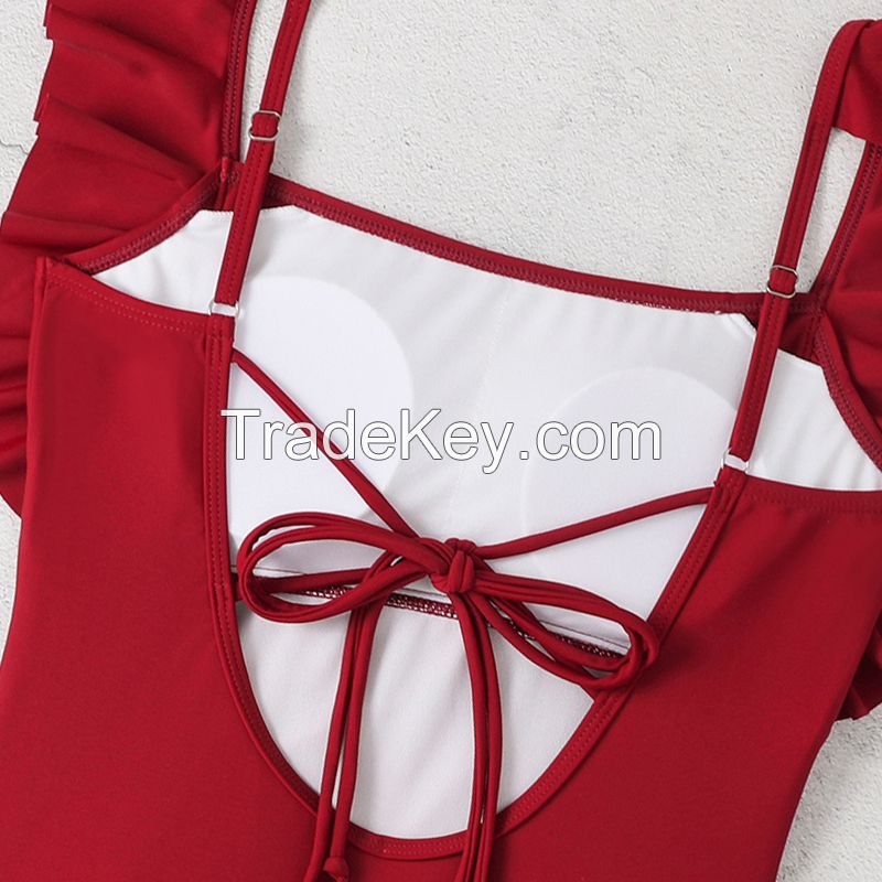 Red skin-friendly women's swimsuit one-piece suspenders