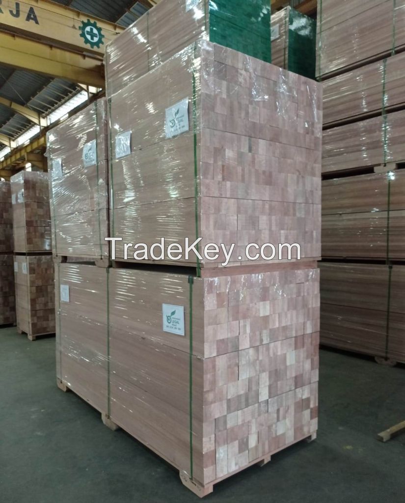 Red Meranti Laminated Scantlings