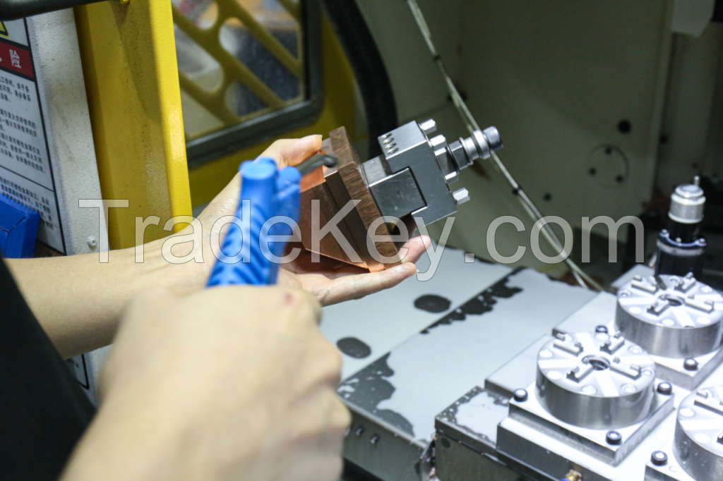 Plastic injection molding services