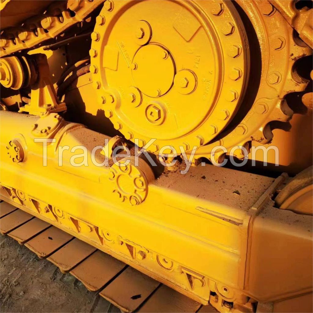 Used CAT D5M bulldozer at a low price, available CAT D3C D4C D5H D5K D5M D6D D6M D6R D7G D9R, global direct shipping