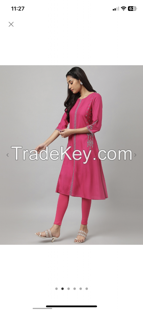 WOMEN KURTA SET AND WEARABLE 