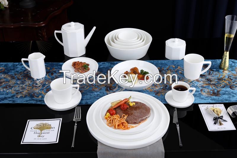 New Bone China In-glaze Pure White Dinnerware Set with Slash Relievo Decoration