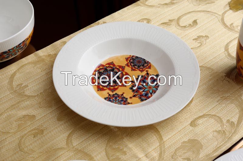 New Bone China In-glaze Dinnerware Set with Gold Flower Decal