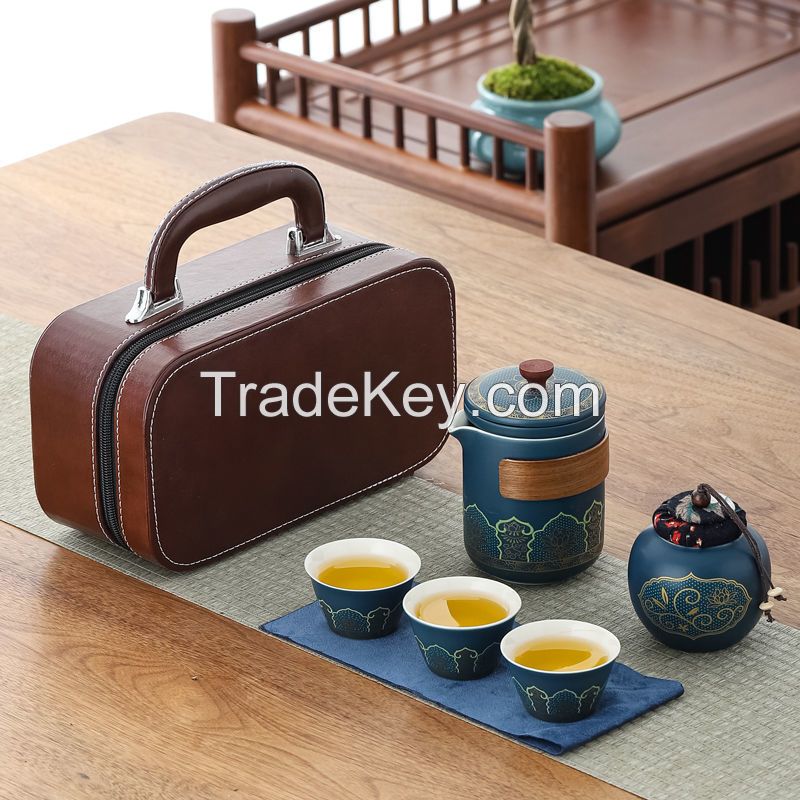 Take-away tea set