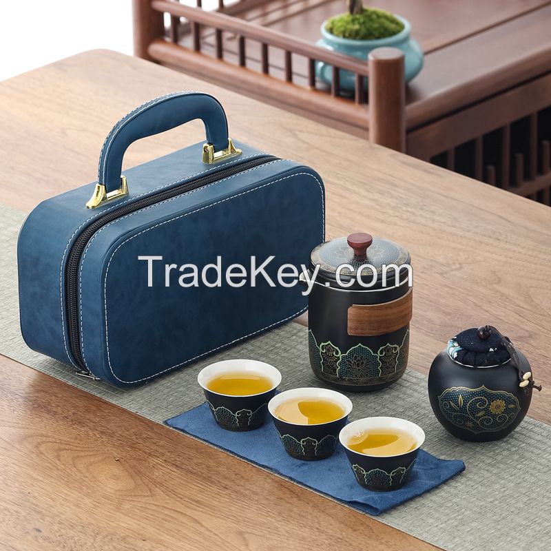 Take-away tea set