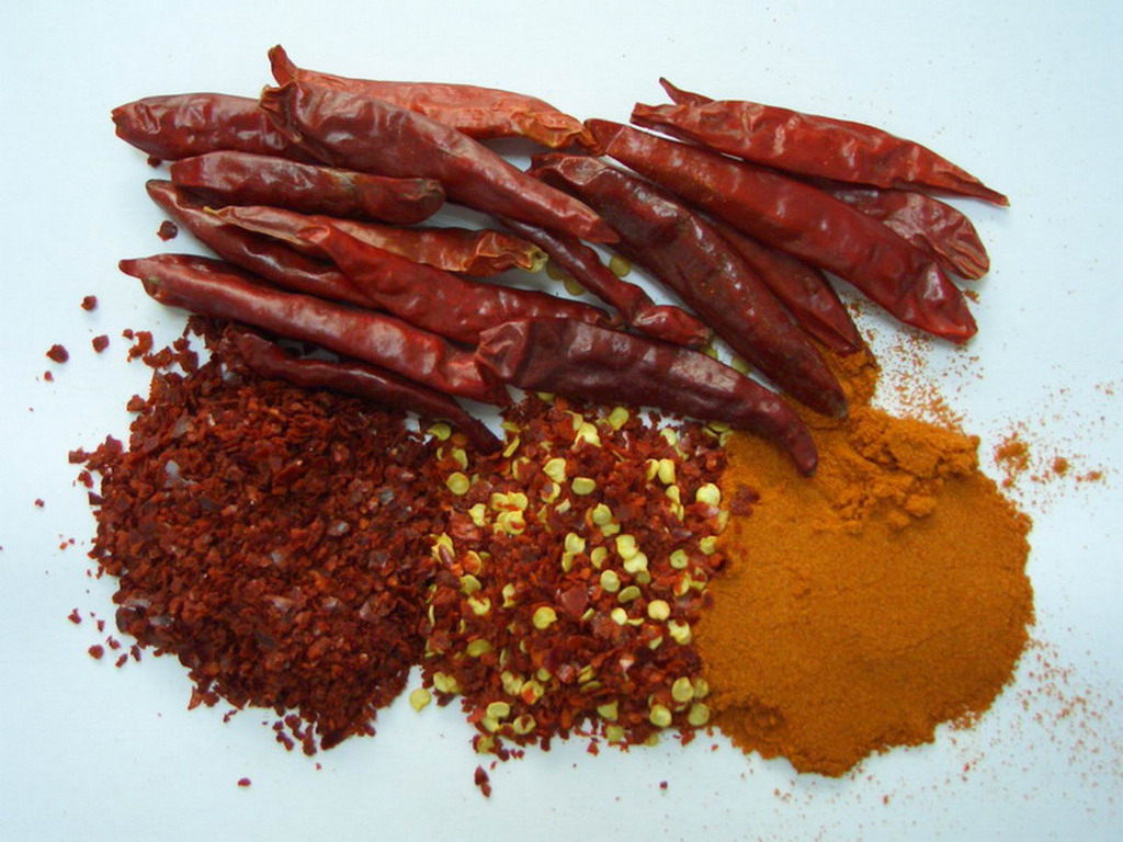 crushed chili and chili powder