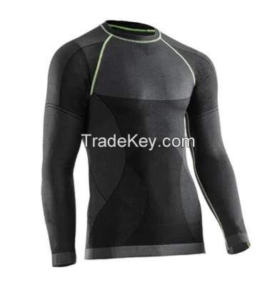 Men Long Sleeve Seamless Thermal Top and Quick-Dry with Moisture Wicking, Sports Wear Gym Wear Yoga Wear and Active Wear Sportswear