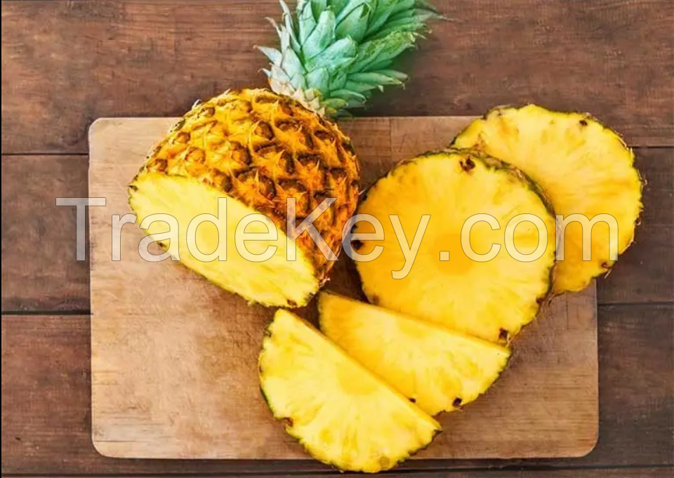 Premium Quality Fresh Pineapple Price Fruit Top grade Consuming 80 percent Maturity Cold room Box packing from Thailand