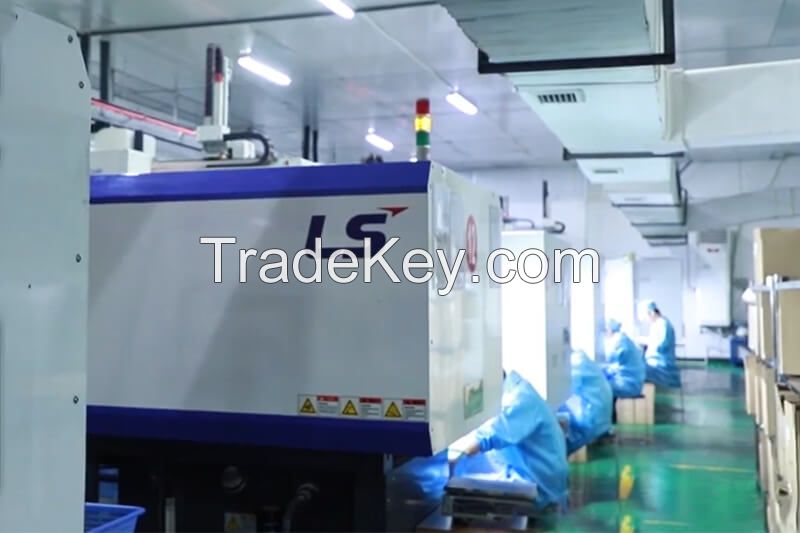 Plastic injection molding factory in China