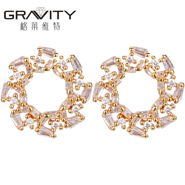 2017 Latest Top New Model Designs Fashion Brass Plated 18k Gold Stud Earring