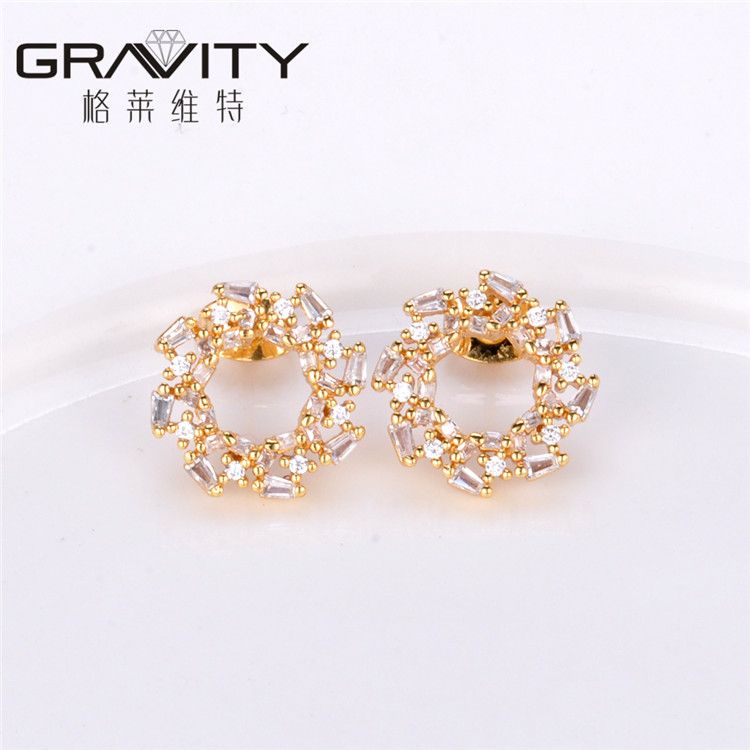 2017 Latest Top New Model Designs Fashion Brass Plated 18k Gold Stud Earring