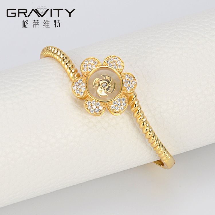 24 carat beautiful  wedding dubai gold engagement bangle gold design for girls