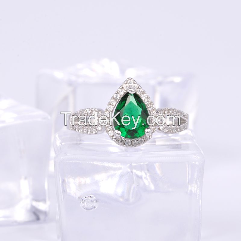 2017 wholesale newest fashion design of  green cubic zirconia rings jewelry, 3 gram 18k white gold plate ring