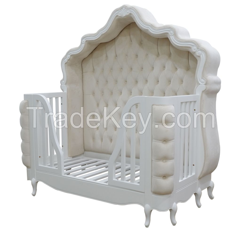 Luxury Elegant Design Baby Cribs Made From Solid Wood