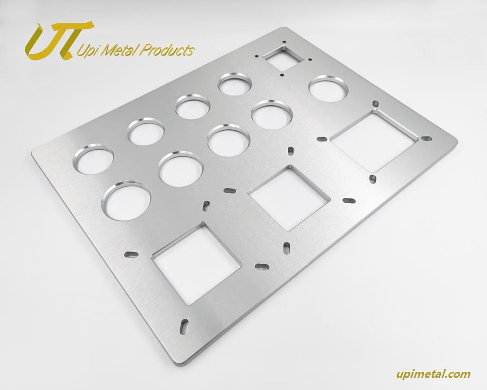 Stylized Aluminum Front Panel for Push-Pull Tube Amplifiers