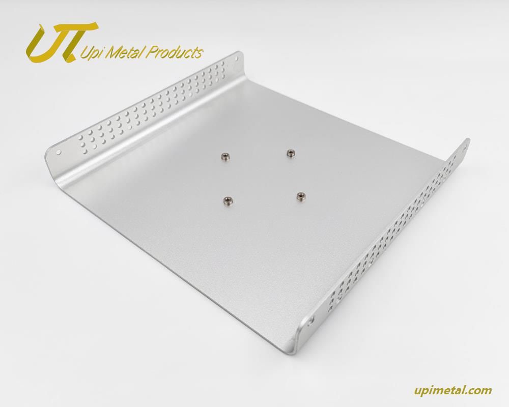 Aluminum Enclosure for Portable ITX Computer