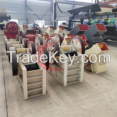 Factory Price PE 150*250 Sand Making Machine Pebble Granite Copper Ore Basalt Stone Crushing Machine Mini Mobile Jaw Crusher