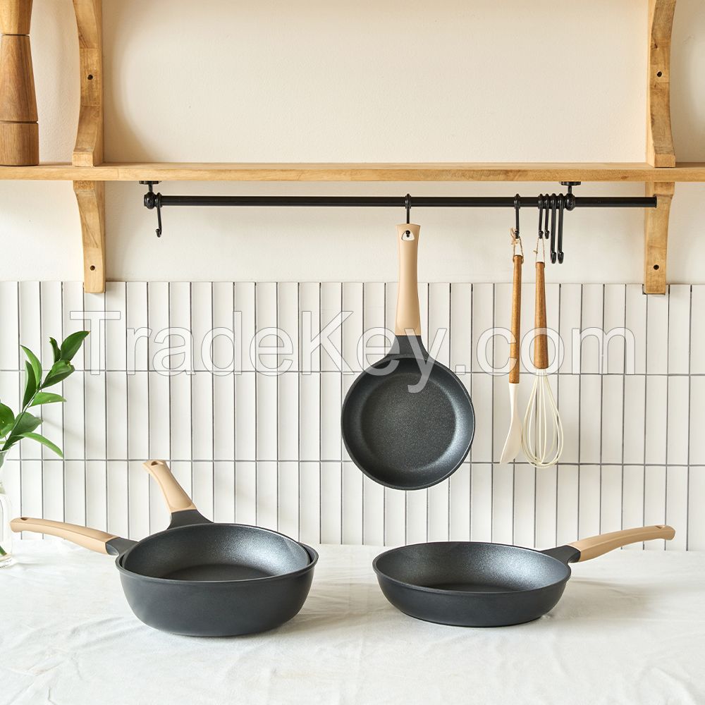 Non-Stick Cookware_Black and Special SF coating handle