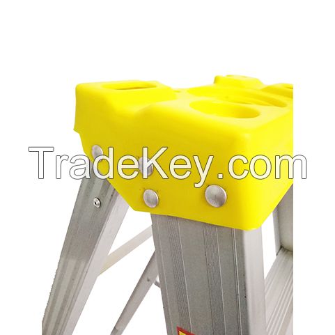 Aluminum single side step ladder with plastic tool tray