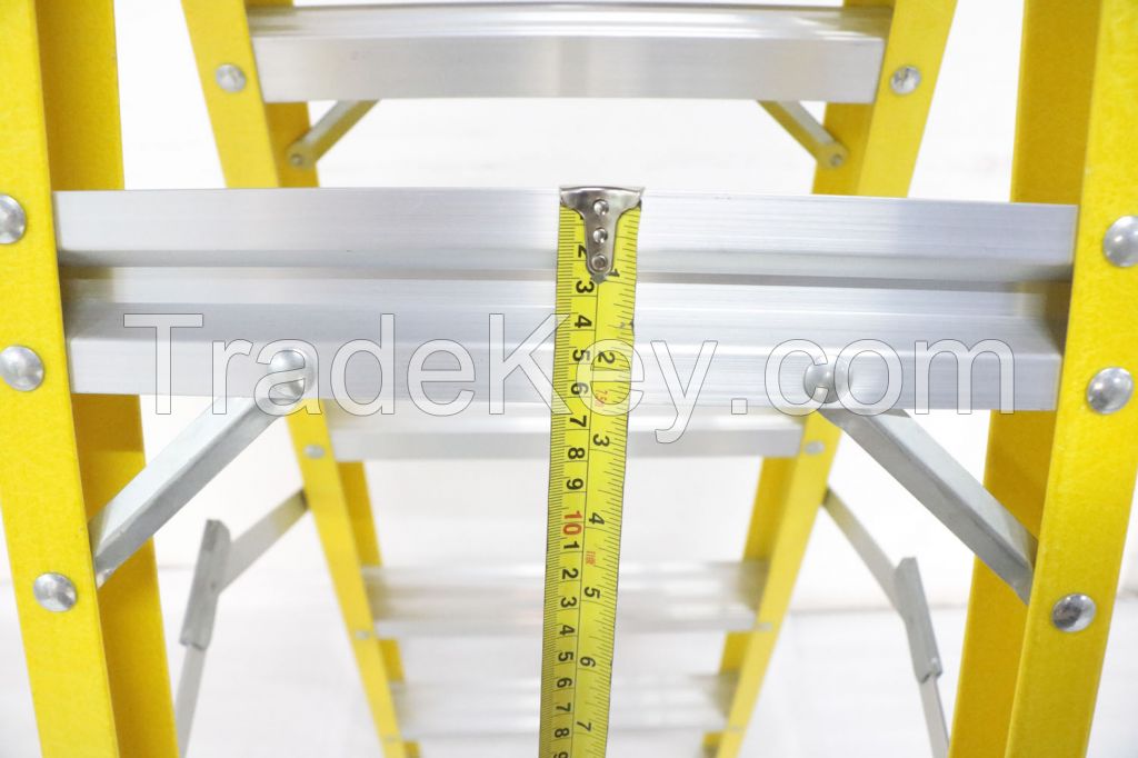 Industrial Single Side Fiberglass insulated Step Ladder