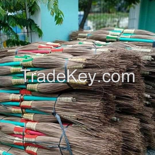Garden broomstick/long-handled brooms/street brooms, strong and durable