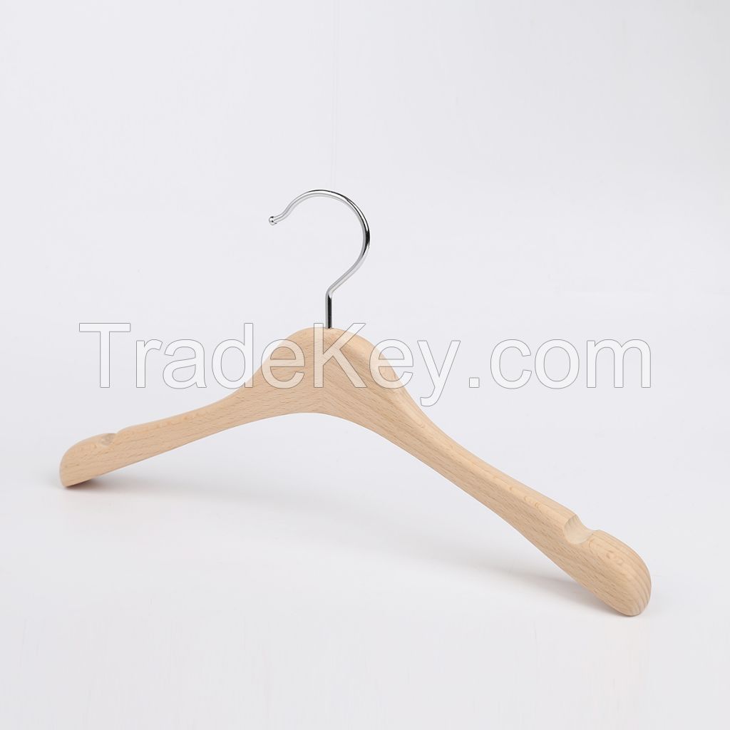 Wooden hanger First grade beech wood solid wood hangers, wooden hangers are simple, fashionable, and environmentally friendly. Essential hanging straps for high-end wardrobes. Underwear can be used as children's hangers, adult hangers, and customizab