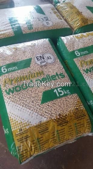 Express delivery Original Premium Wood Pellets EN Plus A1 Wood Pellet 15kg bags Pellets Premium Pine Wood Available