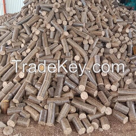 A1 Wood Pellets/ Wood 15kg Bags Wood Pellets Wood Pellet Pine Wood Pellets 100% Wooden Pellets 6m