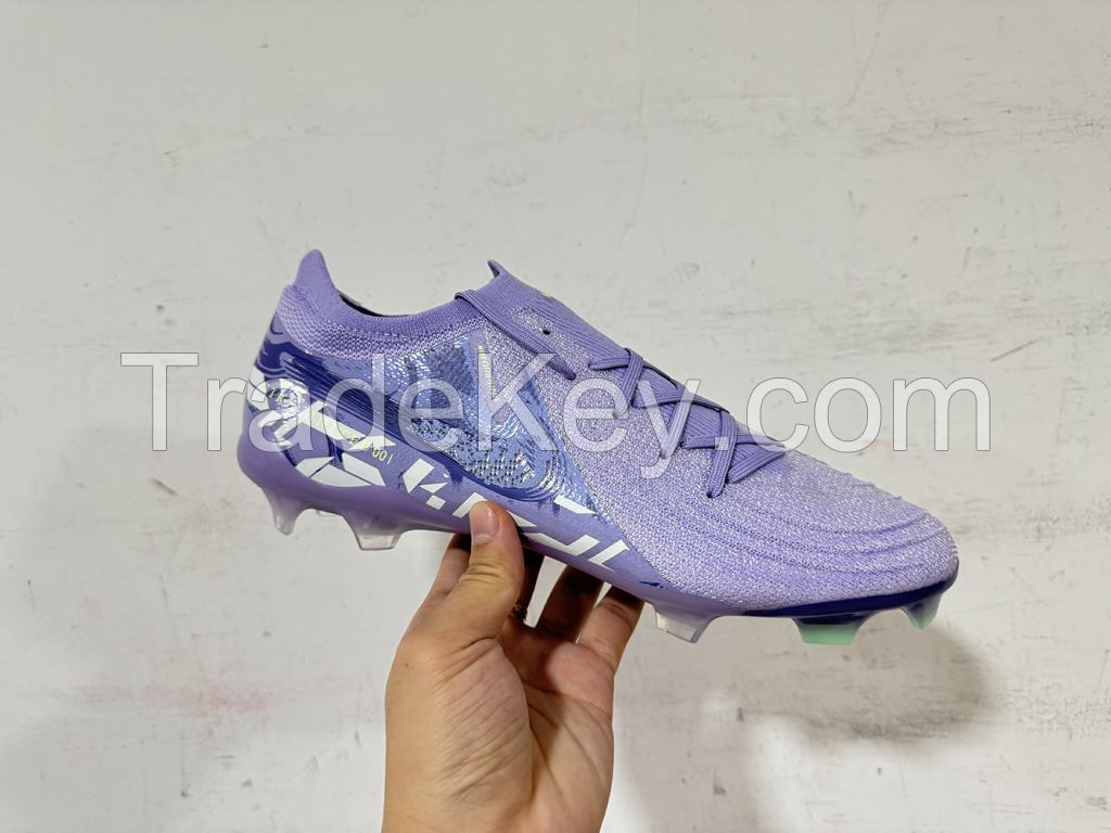 Wholesale High Quality Fashion Men Studs Football Shoes Training Soccer Boots