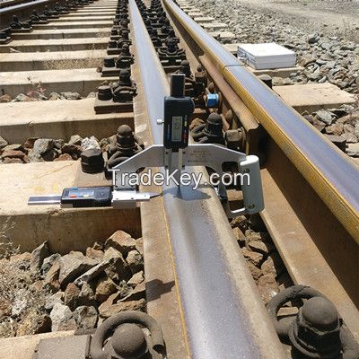 Digital Rail Frog Vertical Wear Gauge for Turnout Maintenance and Inspection