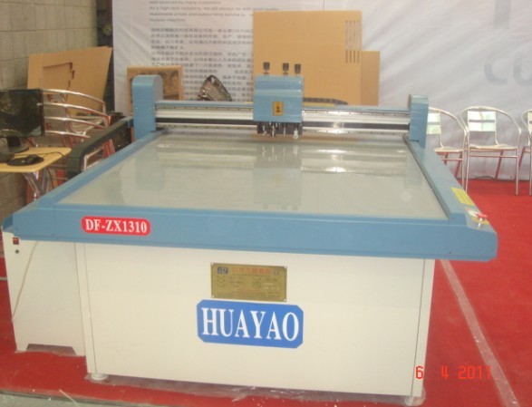 CNC Carton Box Sample Maker Cutting Machine