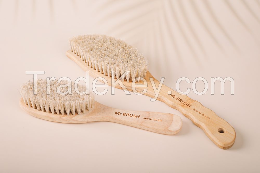 Natural bath brush