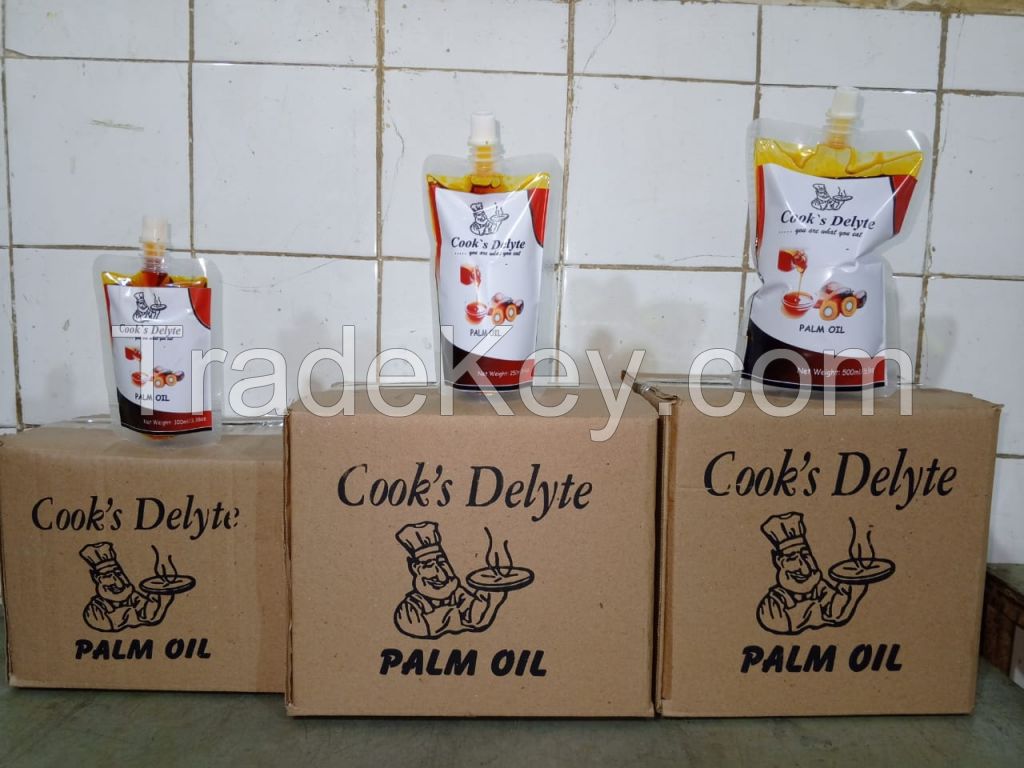 EDIBLE PALM OIL IN POUCHES