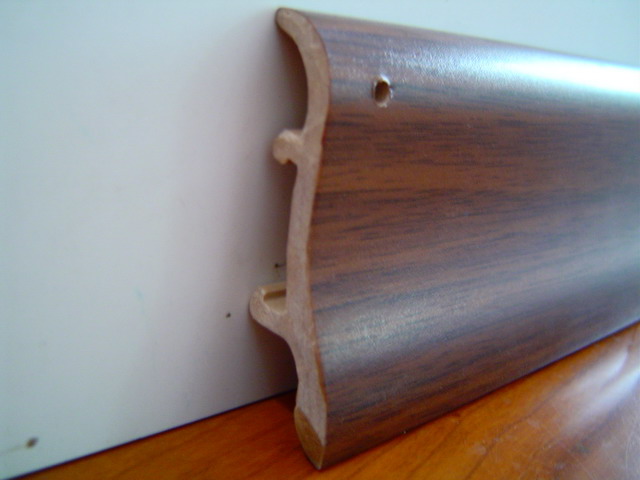 Skirting board